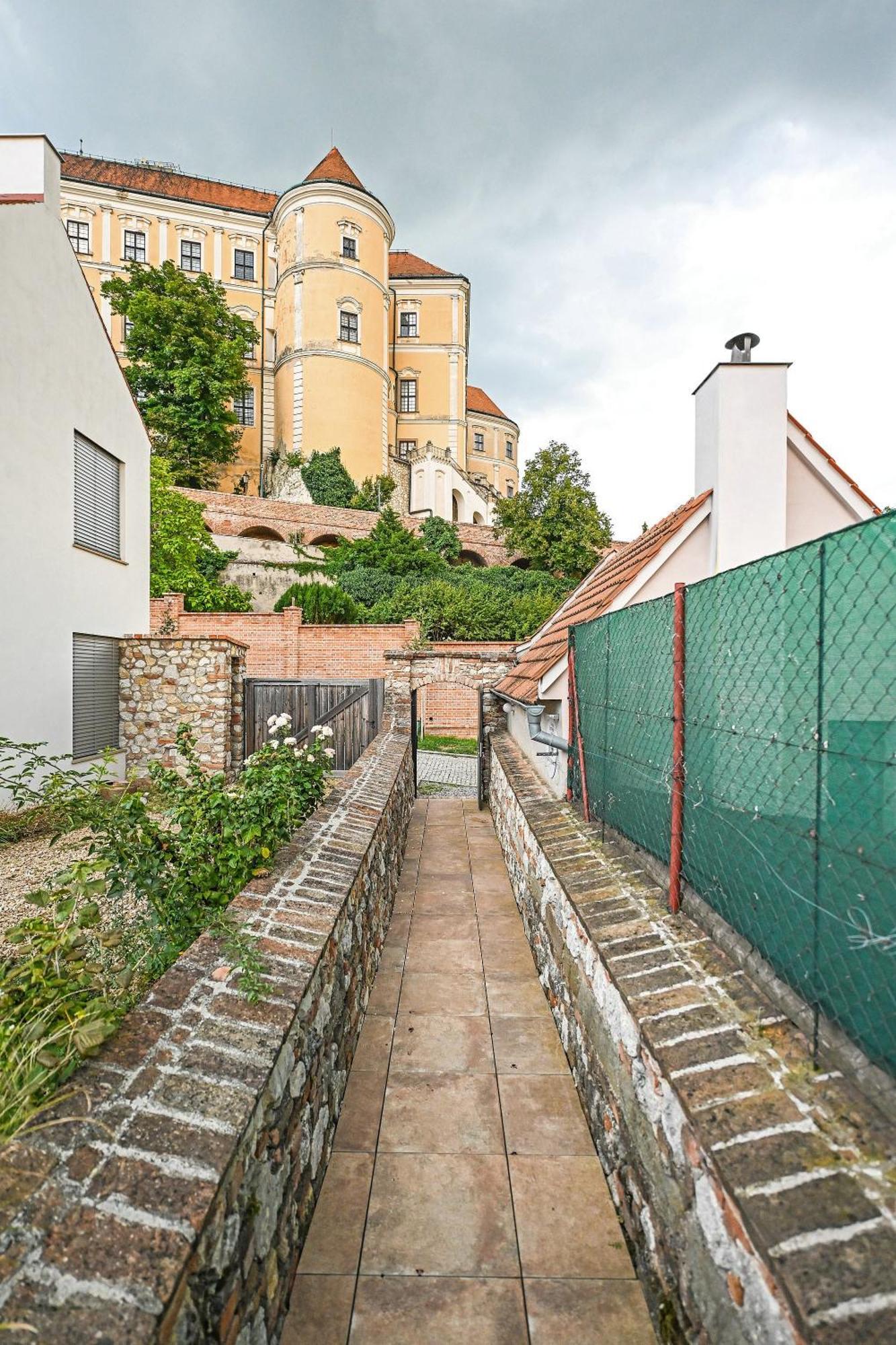 Boutique Apartman Mikulov Luaran gambar